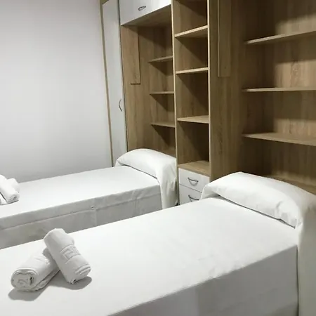 Vista Al Puerto De Ii *